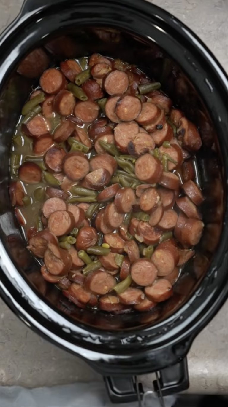 sausage and green beans in crock pot